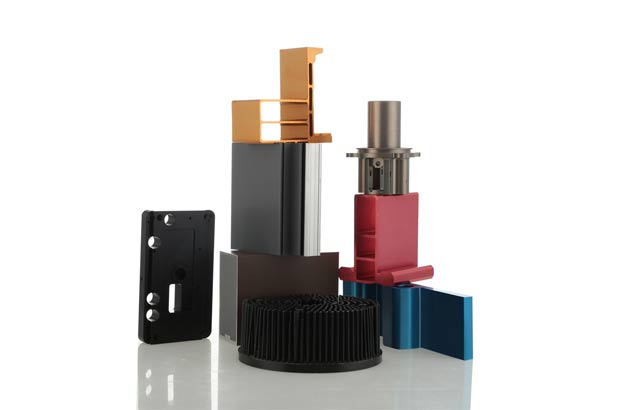 想要知道鋁型材、鋁合金、鐵制品的區(qū)別？