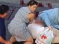 巴塞羅那恐襲事件，中國游客親眼見：大街上躺