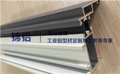 鋁型材切出來是斜的,是什么原因